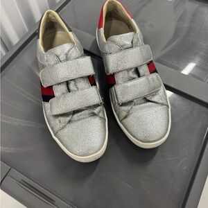 Gucci Kids Silver Sneakers with Red Stripes